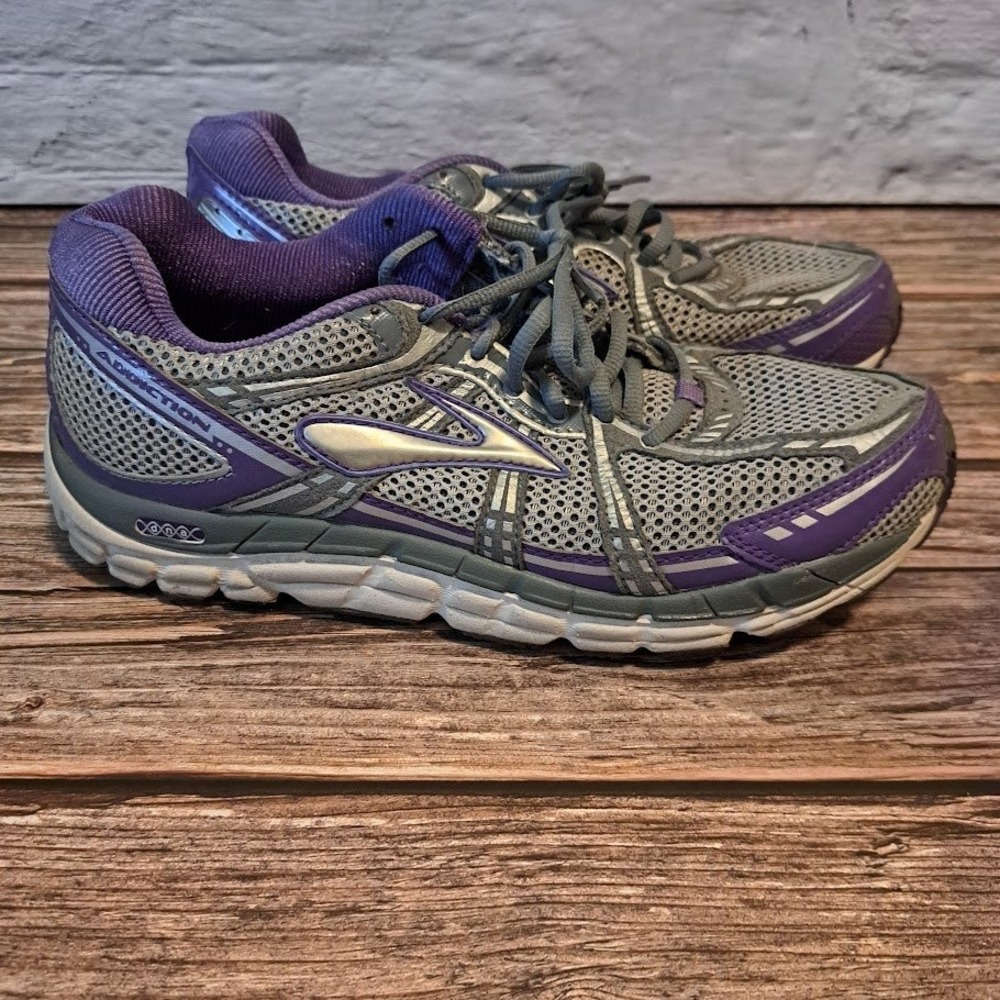 Brooks Addiction 11 Womens Running Shoes Grey Purple‎ 1201431B549 Size 10